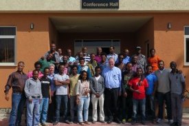 Sverrir Thorhallsson and Hinrik Bóasson (lecturers) with the participants of the short course