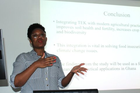 Eredia Anamsey Anueka Toah from EPA in Ghana presenting her project results